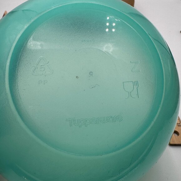Vintage Tupperware Mixing Storage Bowl Wonderlier Bowl turquoise blue missing li - Picture 6 of 10